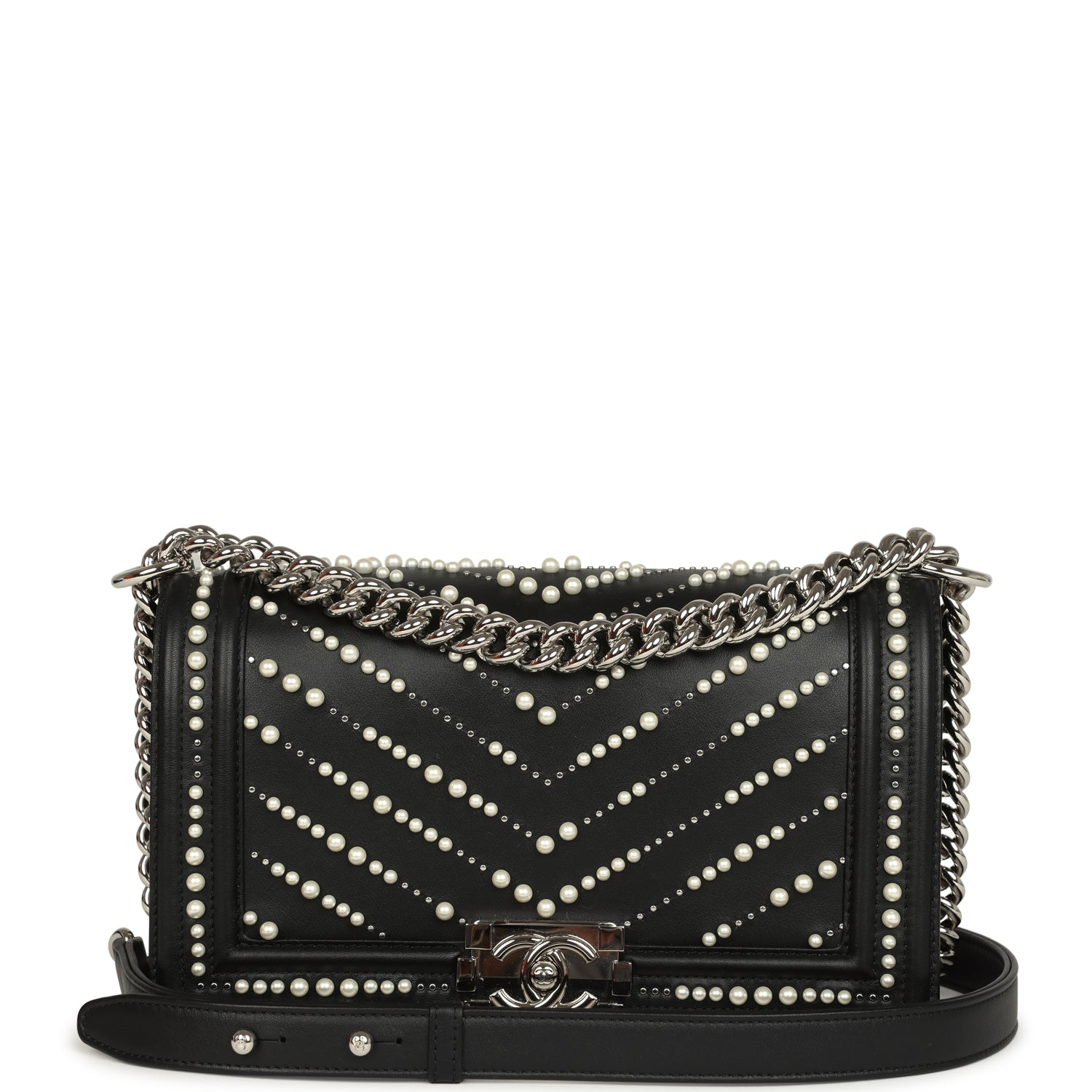 Medium Boy Bag Black Pearl Chevron Calfskin Silver Hardware