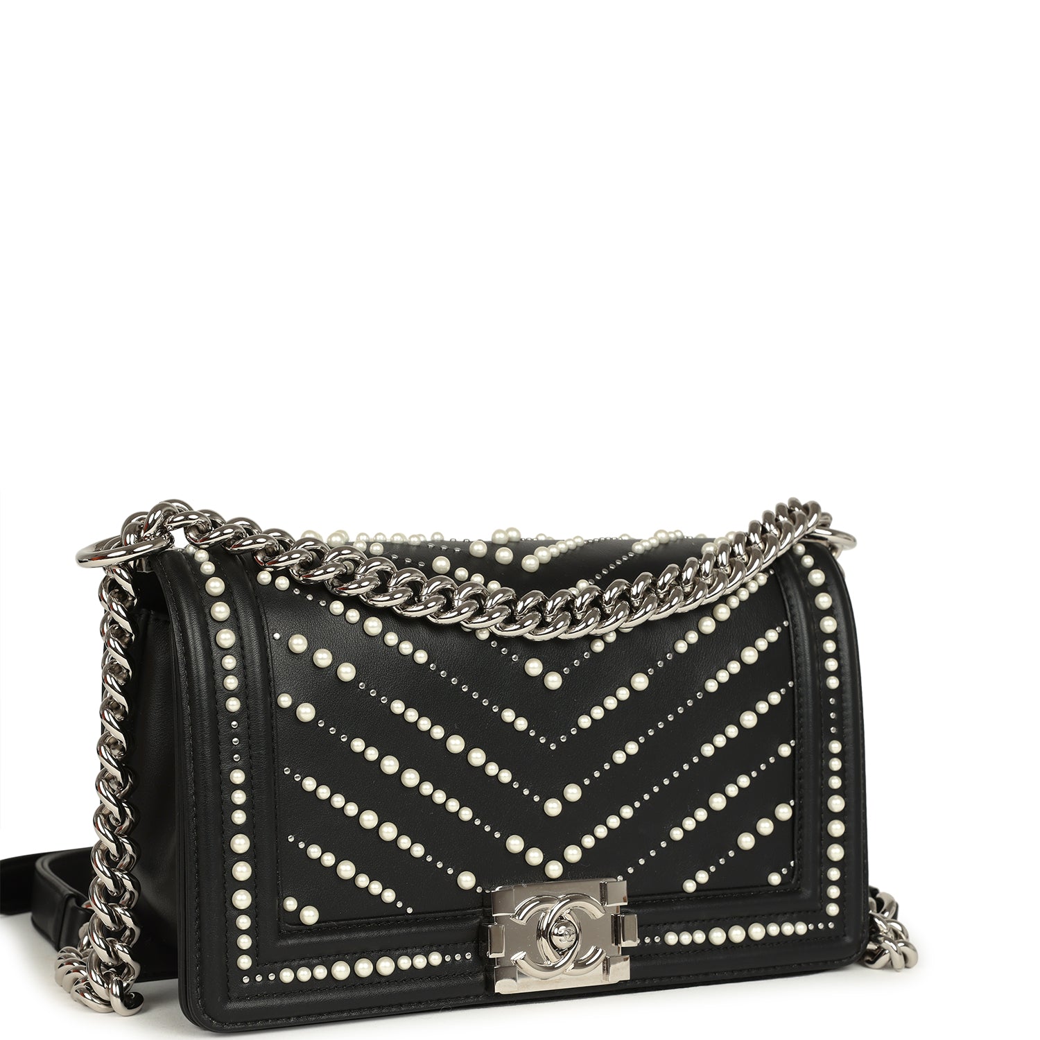Medium Boy Bag Black Pearl Chevron Calfskin Silver Hardware