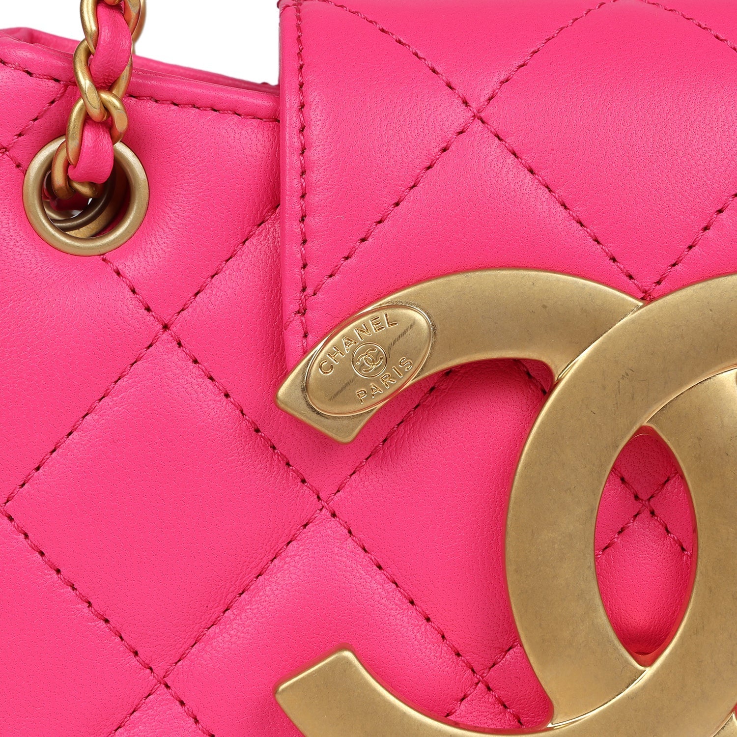CC Mini Shoulder Bag Fuchsia Lambskin Antique Gold Hardware