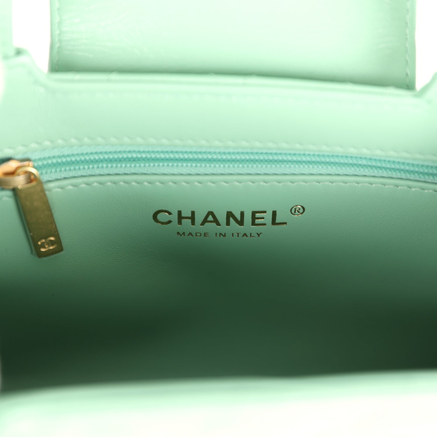 Small Kelly Shopper Light Green Shiny Aged Calfskin Brushed Gold Hardware