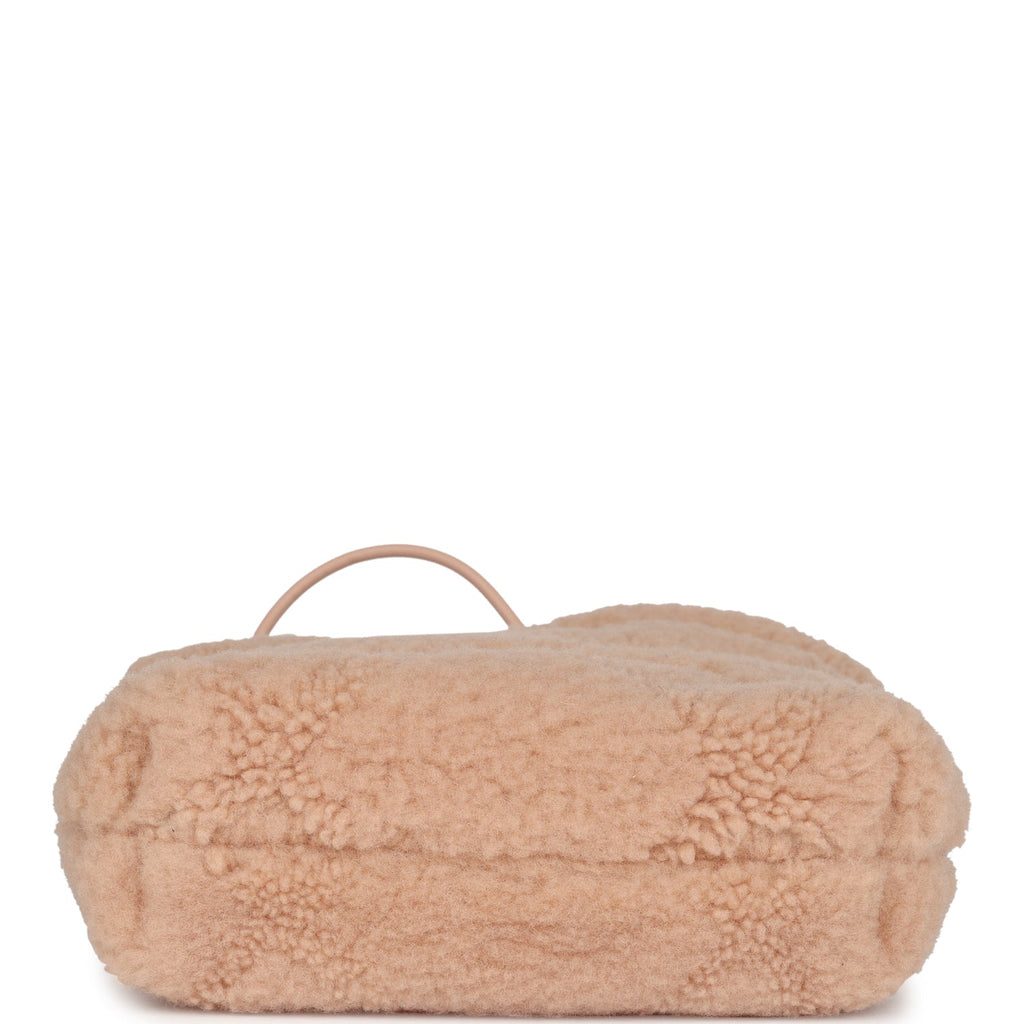 Mini 22 Bag Light Pink Shearling Gold Hardware