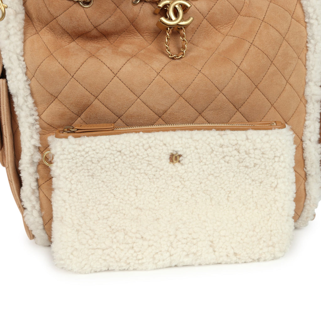 Medium 25 Hobo Bag Beige Suede and White Shearling Antique Gold Hardware
