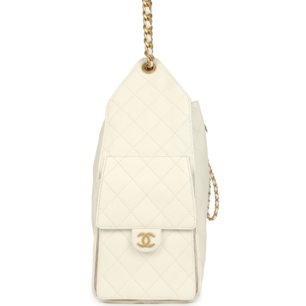 Medium 25 Hobo Bag White Caviar Antique Gold Hardware