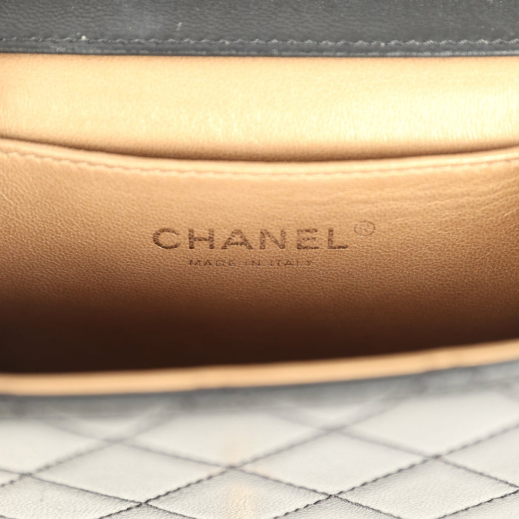Chic Pearls Flap Bag Black Calfskin Brushed Gold Hardware