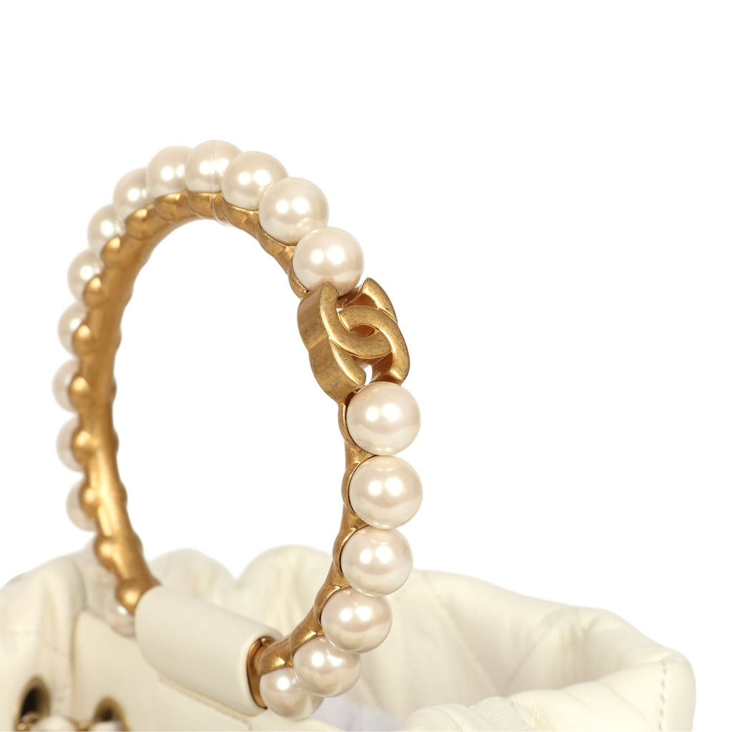 Pre-owned Mini Pearl Top Handle Bucket Bag White Calfskin Antique Gold Hardware