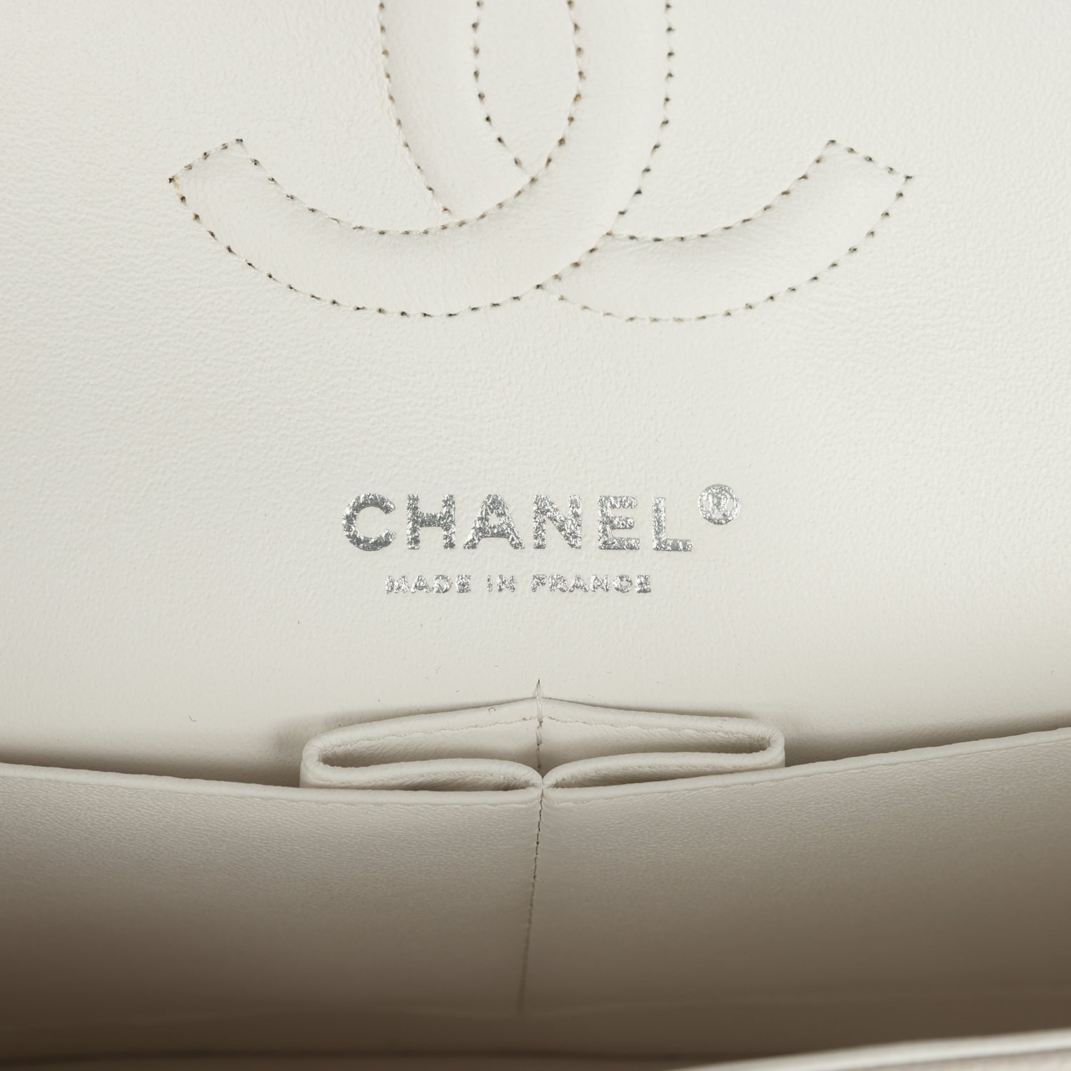 Pre-owned Medium Classic Double Flap White Shiny Caviar Silver Hardware